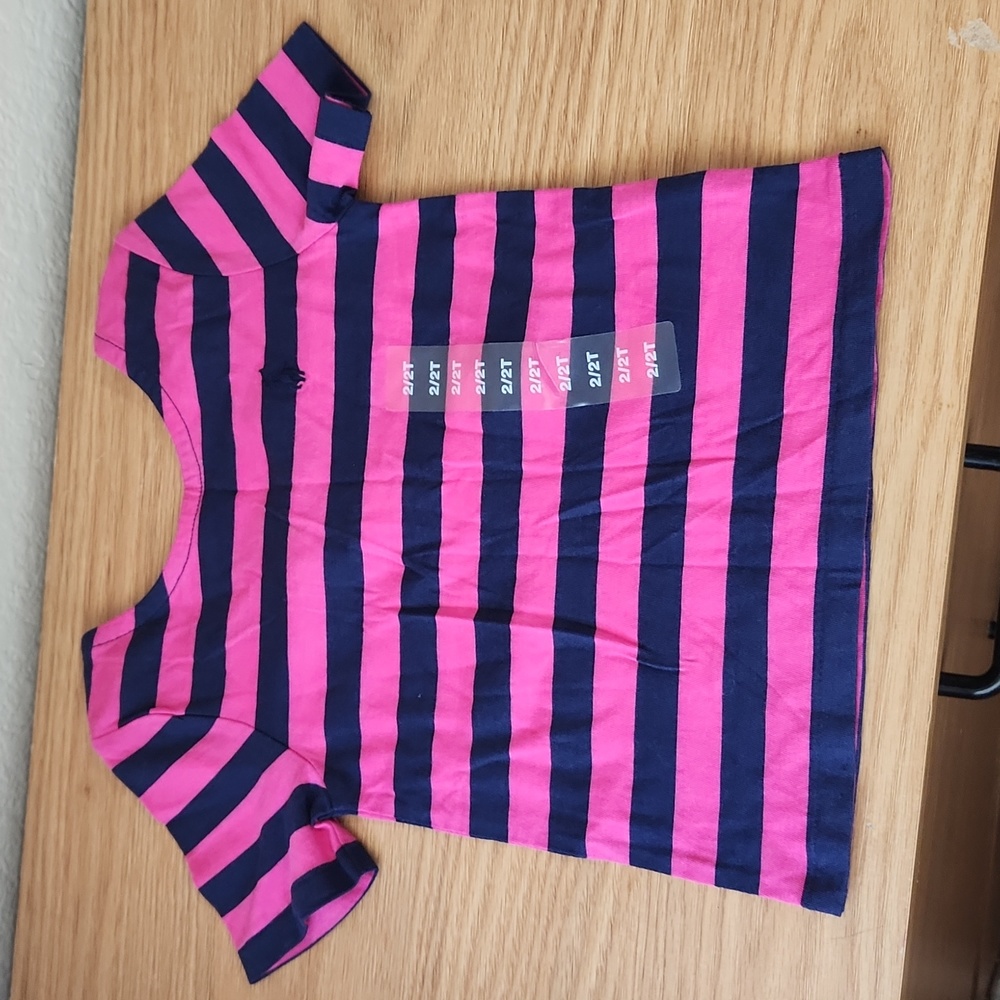 T-shirt size 2 T